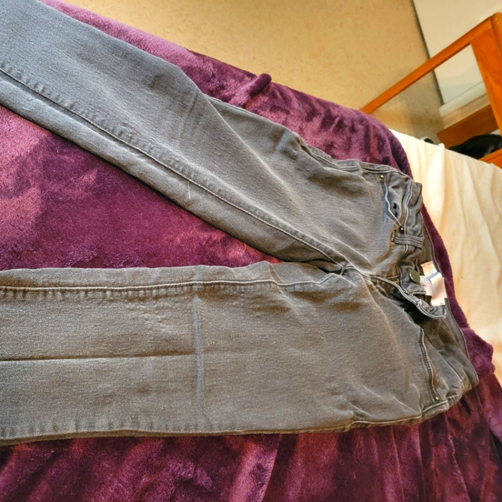 Black skinny jeans